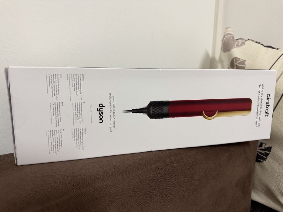 Dyson Airstrait Special Edition Red Velvet & Gold – Nou, Sigilat