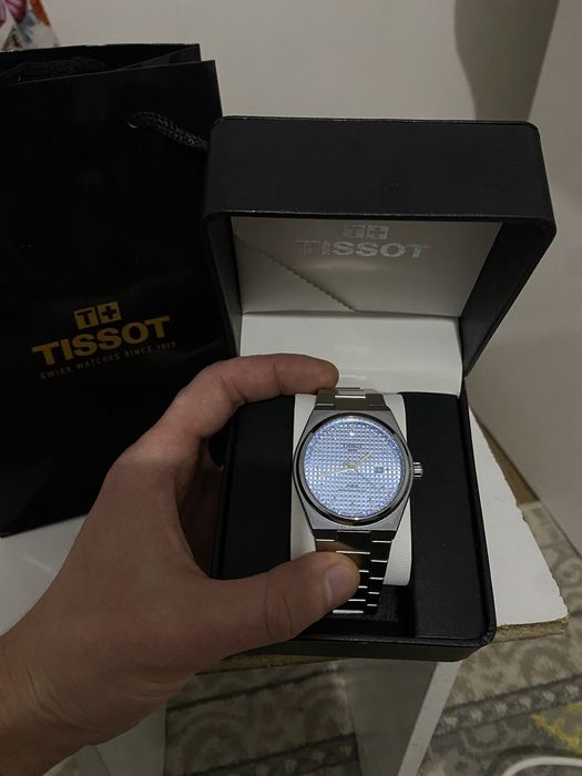 Продам Часы новые