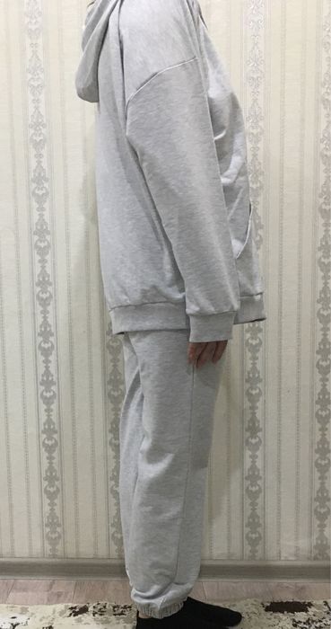 Продам тройку(зип худи,штаны,майка)