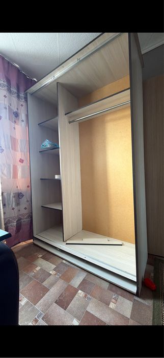 Шкаф  Распашной.