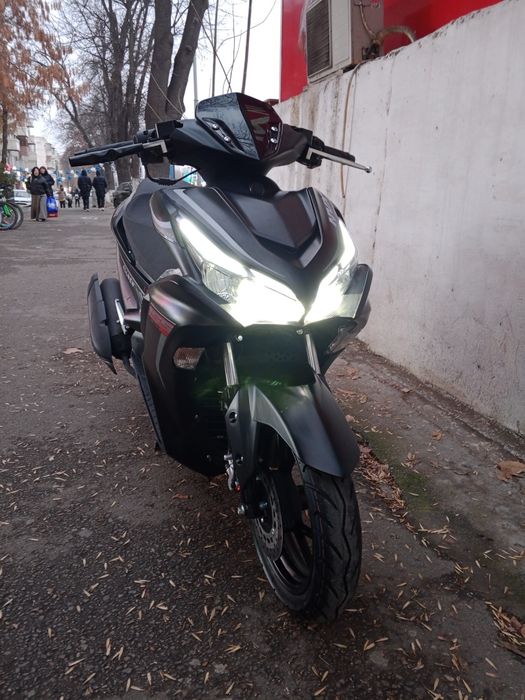 Скутер Yamaha replic 170сс