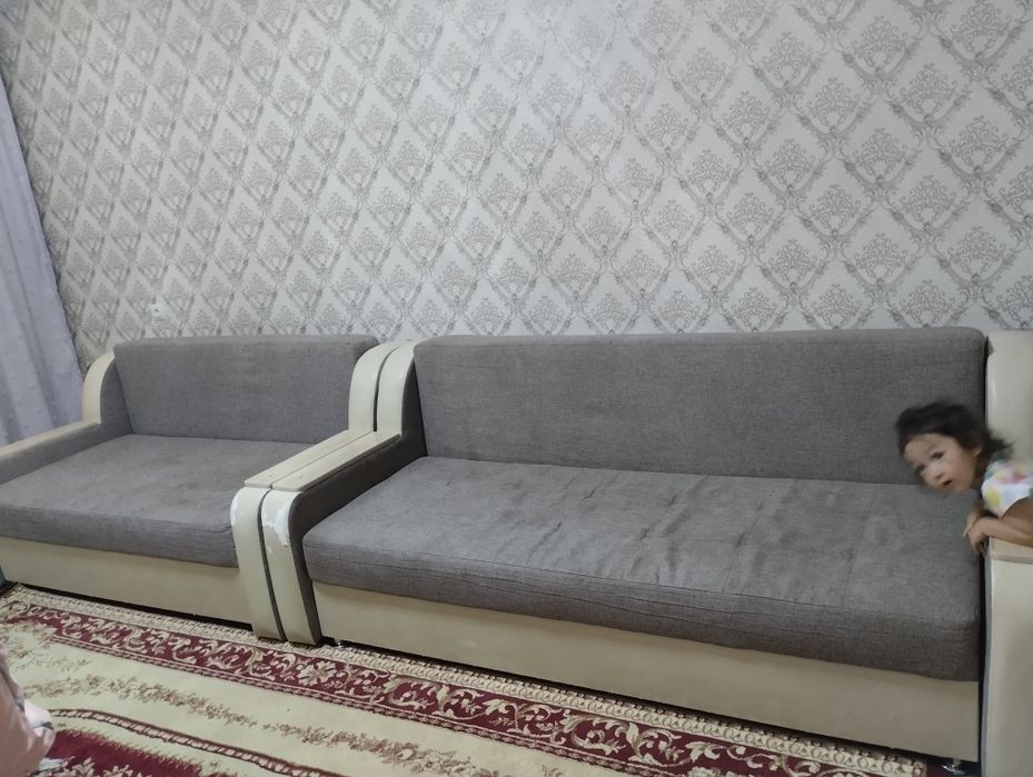 продам диван за 45000 торг