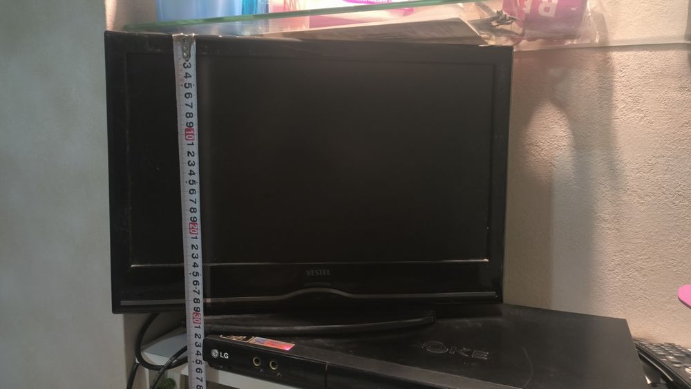 Маленький цветной телевизор VESTEL