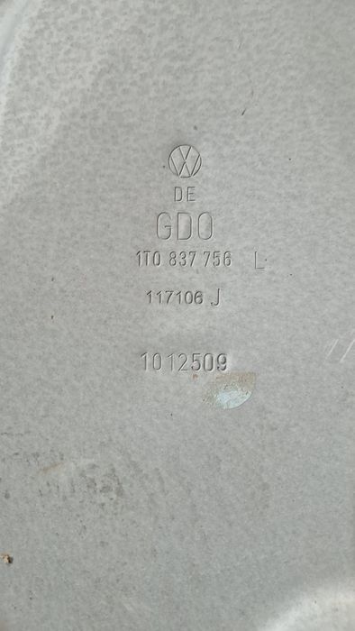 Механизми Стъклоповдигач за VW тоаран 2003- 2010г