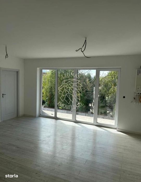 Apartament Nou 3 camere-balcon-etaj 1-Zona Calea Moldovei — fotografia 1