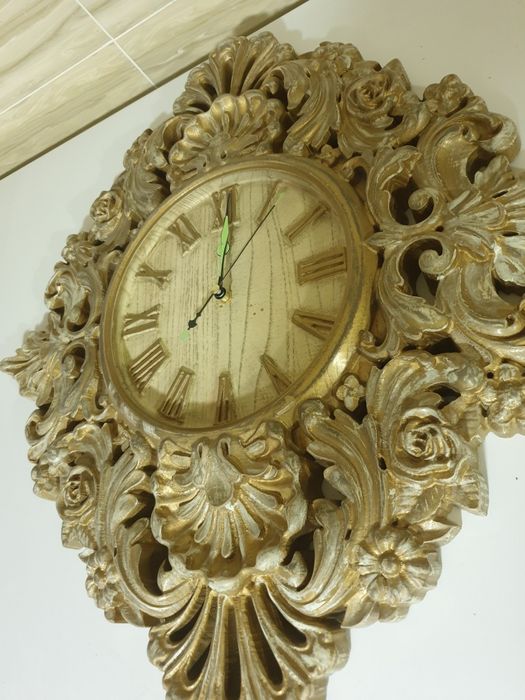 Соат сотилади ёгочдан орех