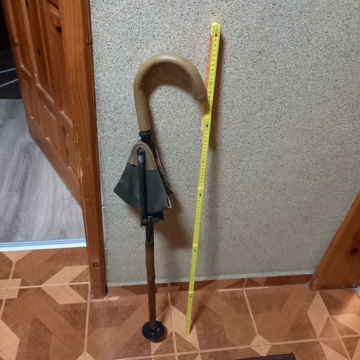 Стол за лов бастун