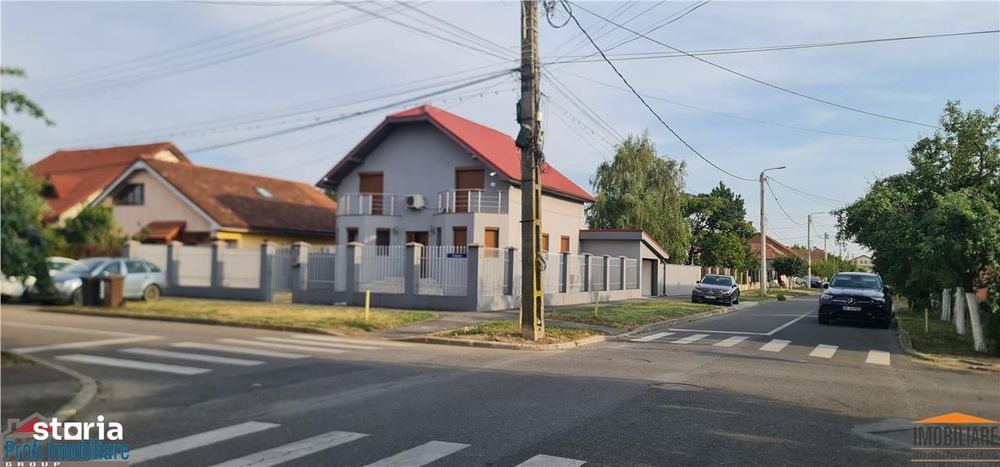 Vila P+M cu garaj inchis, in Bujac, pe colt