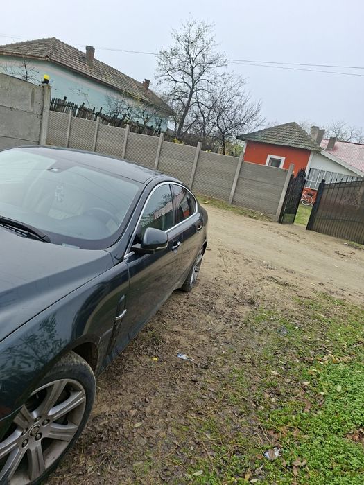 Vând Jaguar  XF 3.0