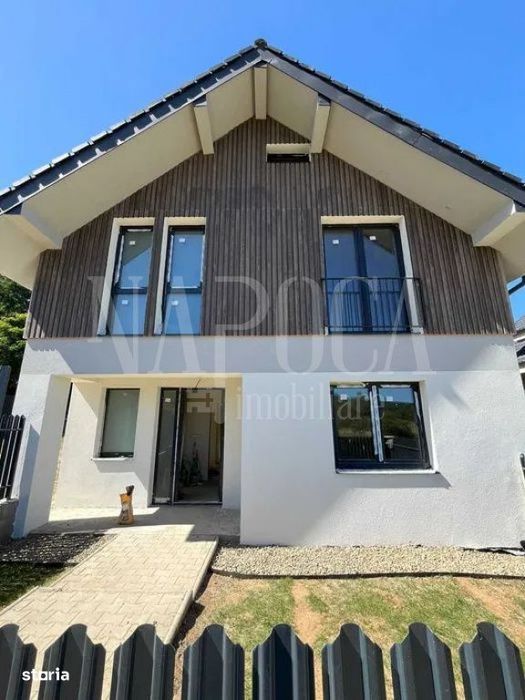 Casa 4 camere de vanzare in Salicea