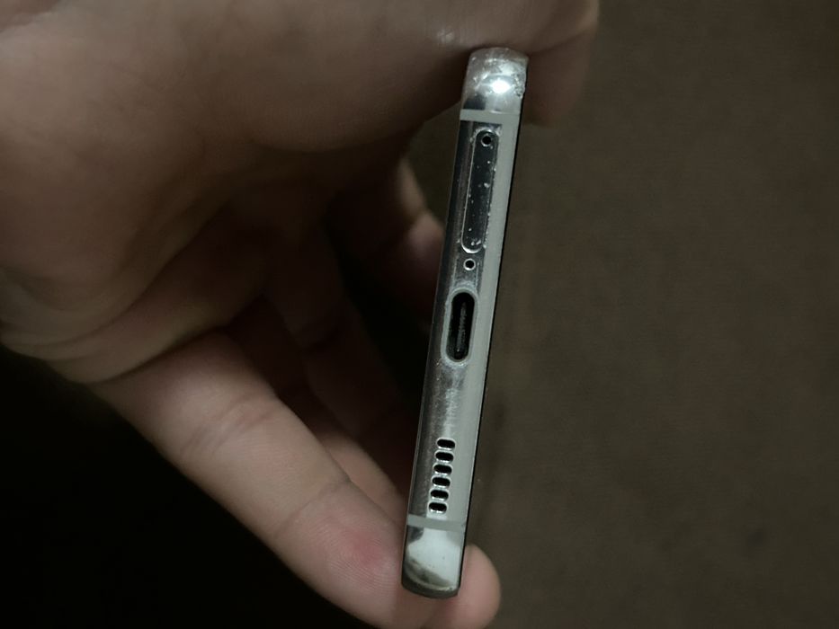 Продам смартфон samsung galaxy s22 256гб