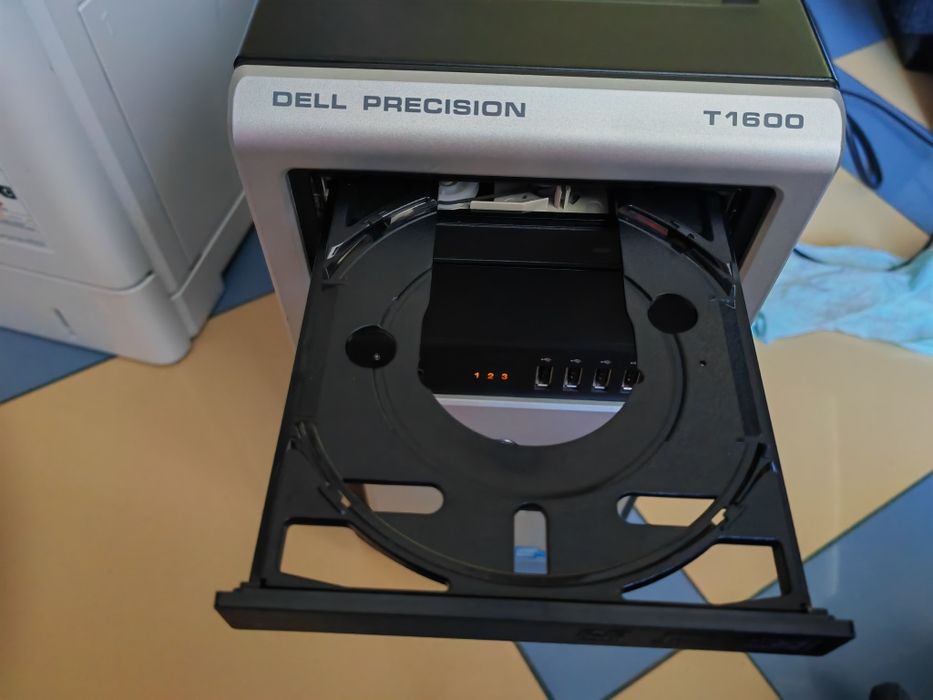 Dell Precision T1600 Xeon E3 1270,3.4GHz,16GB-DDR3,NVIDIA Quadro 600