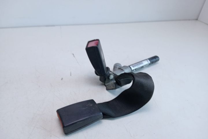 Capsa centura dreapta spate   6983008 BMW Seria 3 E90/E91/E92/E93