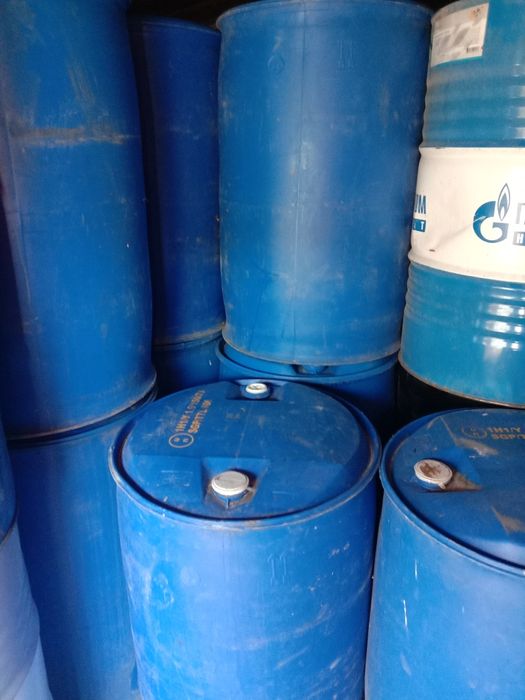 Бочки пластиковые 200л