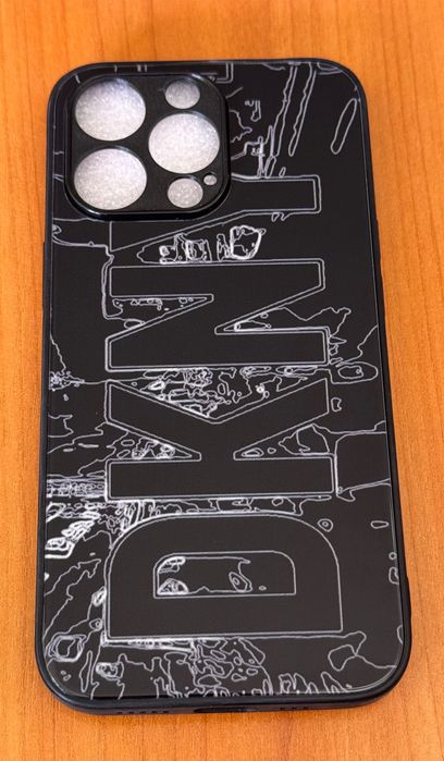 Калъф DKNY за iPhone 13 Pro със стъклен гръб