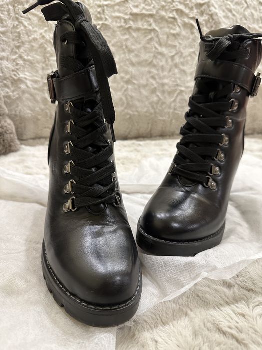 Черни боти с висок ток - 39 номер