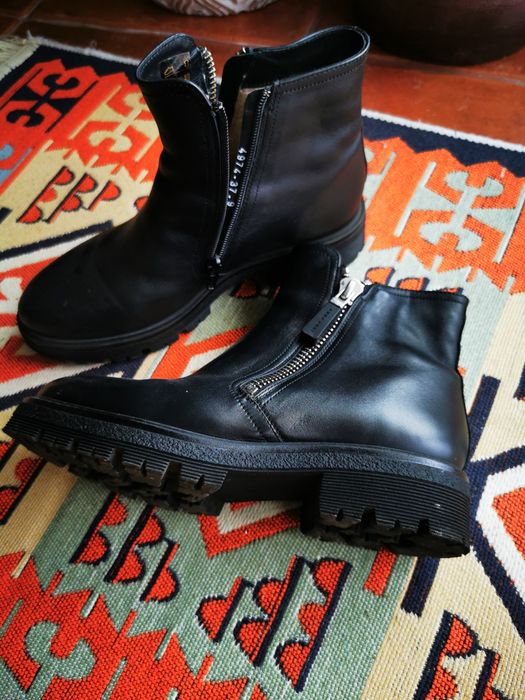 Vând ghete Anna Cori