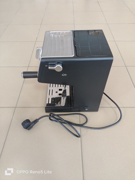 Кофеварка Delonghi