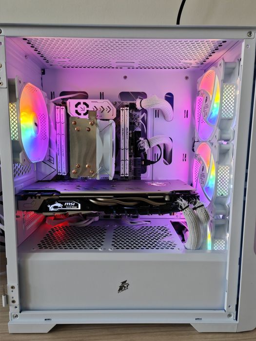 Titan Trilobite E5 – GTX 1070 8GB / 16GB RAM / 14 Core CPU / SSD + HDD