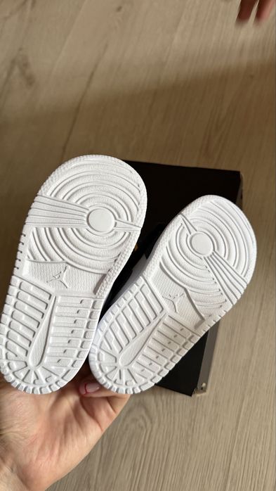 Продается детский оригинал джордан