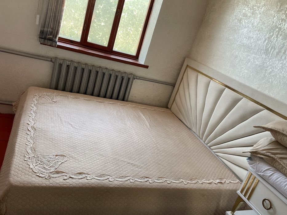 Спалный гарнитур сатылады.