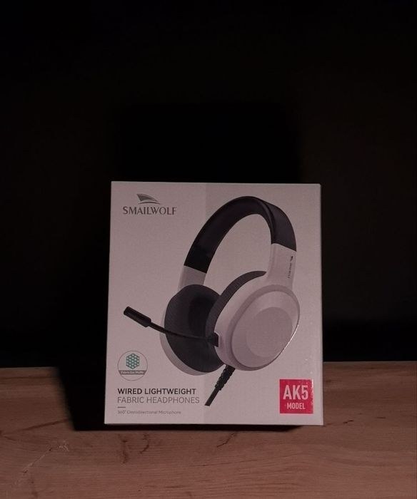 Наушники новый Smailwolf