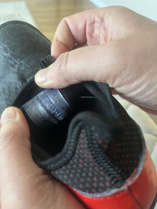 Продам бутсы футбольные