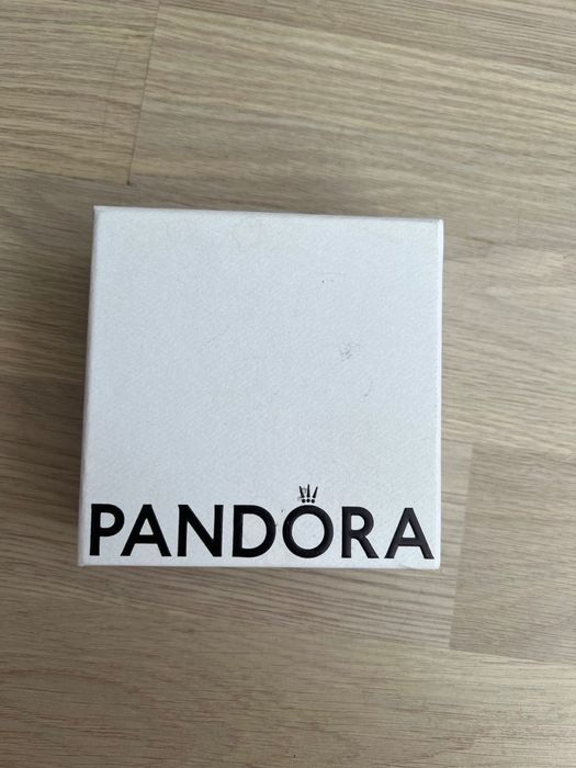 Pandora нова гривна размер 18