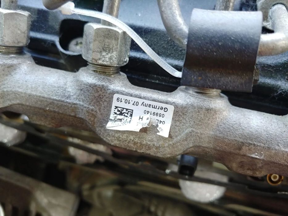 rampa injectoare 2.0 tdi dfg vw passat b8 touran 5t1 tiguan ad1 golf 7 audi a3 8v q2