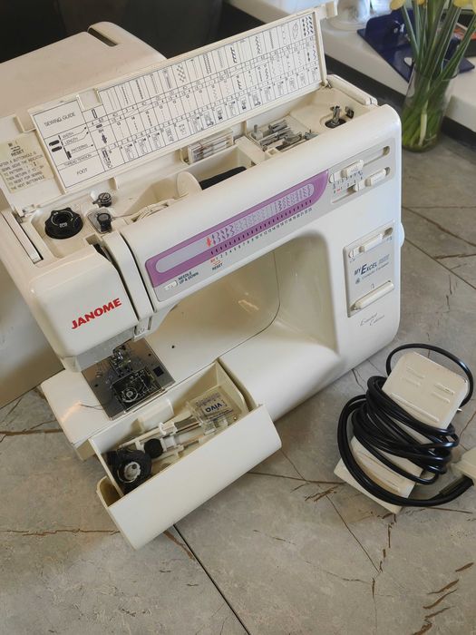 Швейная машинка Janome my Excel 23 XE