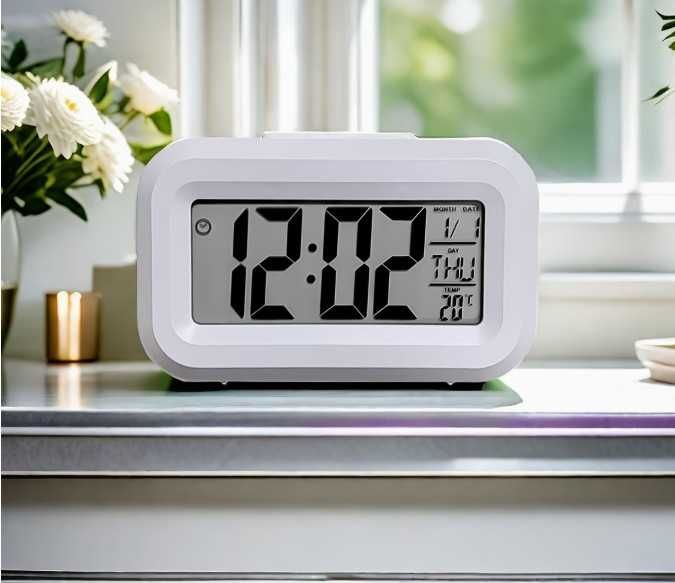 Ceas cu temperatura si lumina nocturna