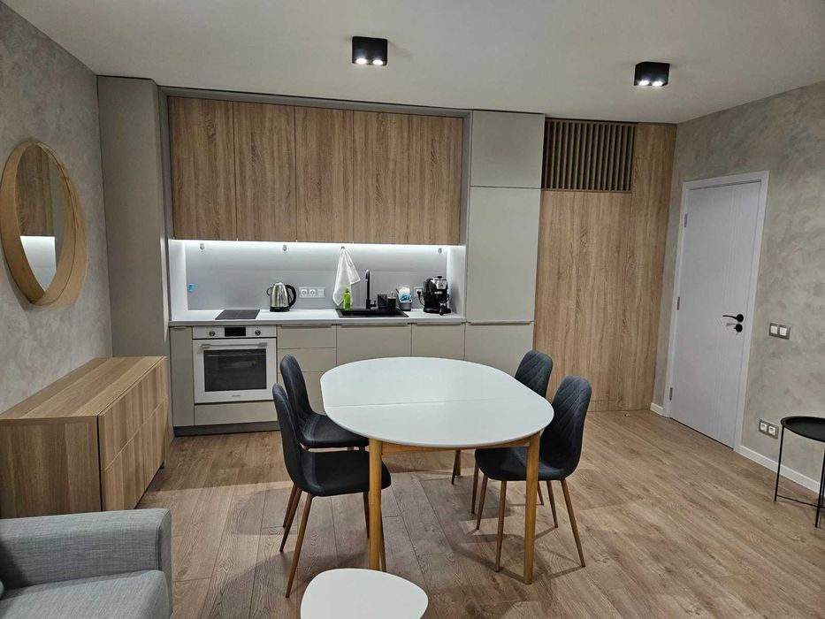 3-стаен апартамент под наем в жк. Дружба