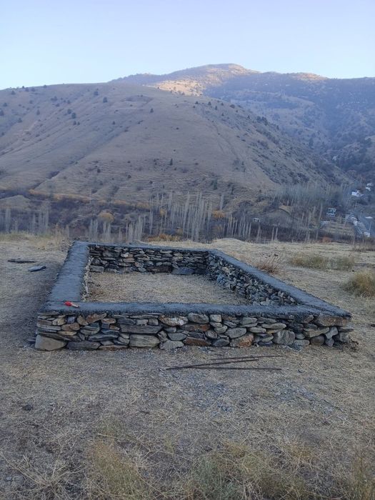 Ochiq er maydoni sotilmoqda
