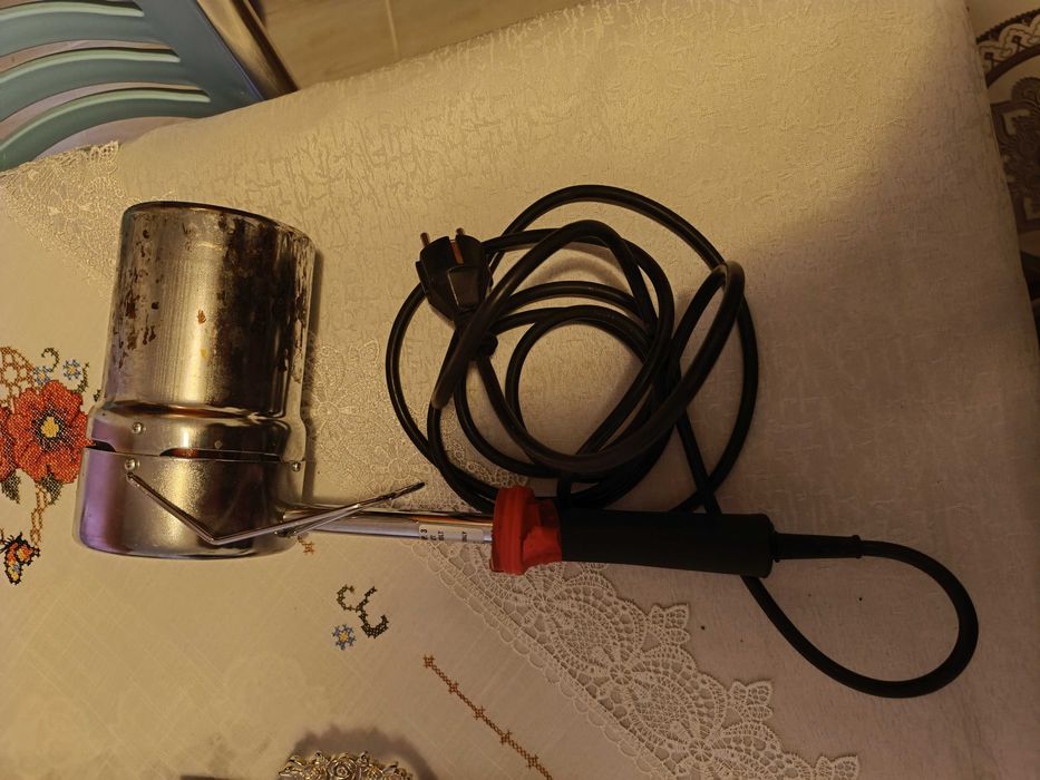 Aparat lipit capișoane sticle de vin