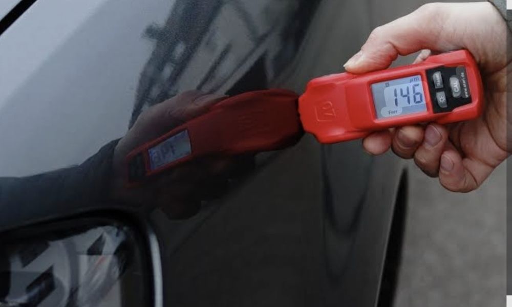 Проверка лакокрасочного покрытие  авто  сцециалным апаратом