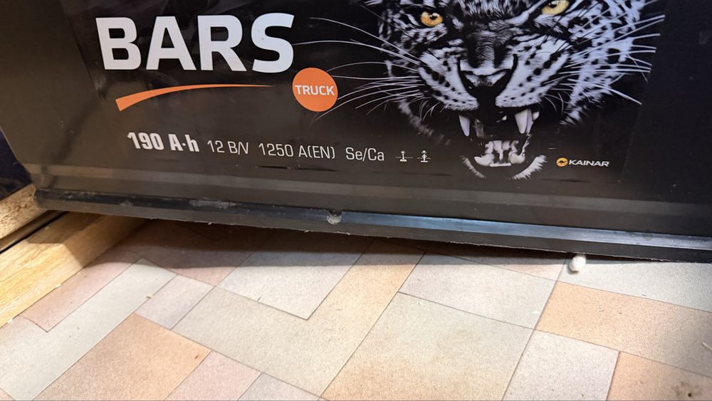 Продам аккумуляторы 65 и 190