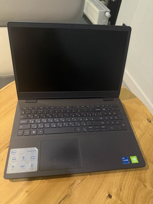 Dell Vostro 3500 (Core i5 / 16 GB RAM / NVIDIA)