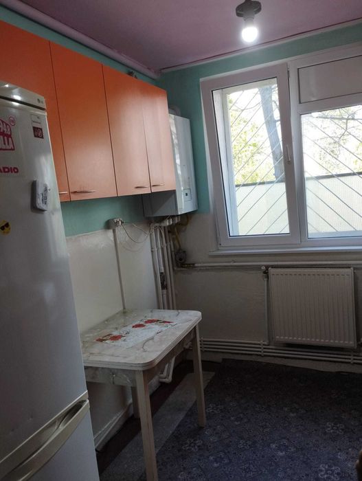 Închiriez apartament 2 camere