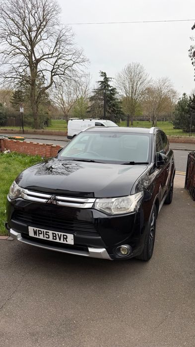 Mitsubishi Outlander 2.2 DI-D 4x4 Automatic – 7 места
