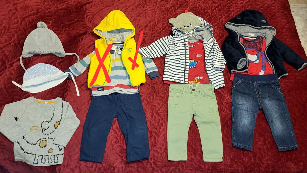 Lot Haine 6-9 luni pantaloni vesta tricou bluza hanorac caciula bebe