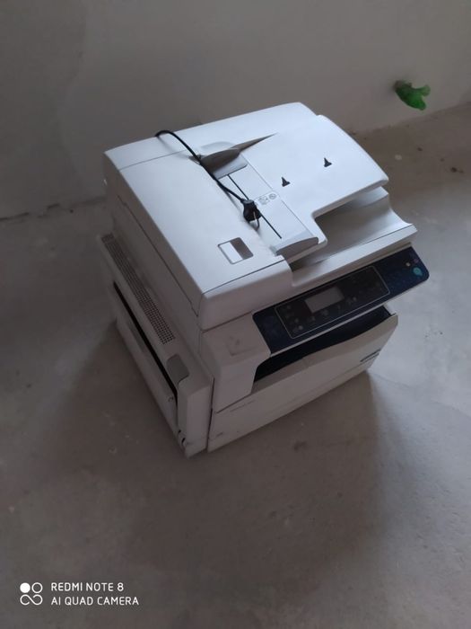 Продам принтер в отличном состояний приезжайте смотрите стоит в орбите