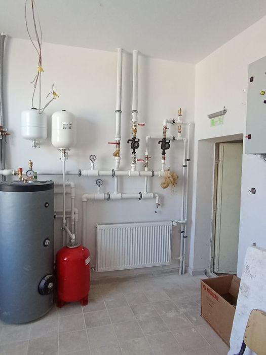 Sc executa amenajari interioare si exterioare
