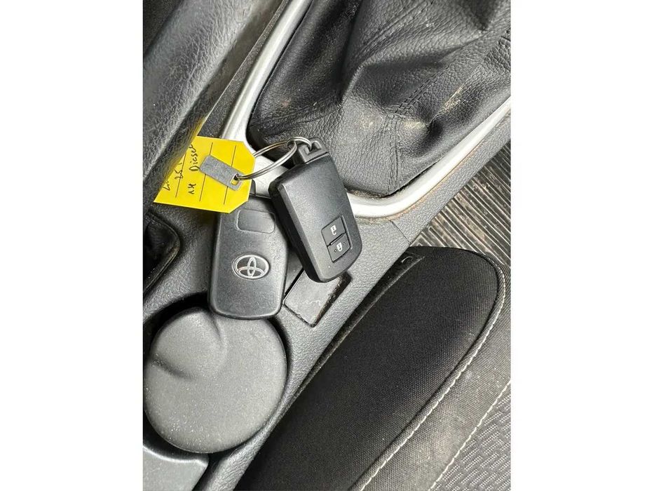 Toyota - Auris - 2015 1.4 D 90 кс. Каско