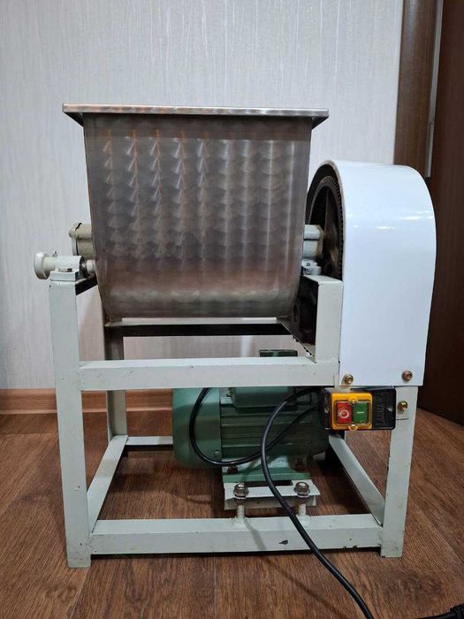 Продам Тестомес.