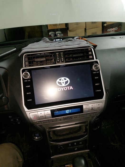 Продам магнитолу (андроид Китай) для тойоты Прадо150