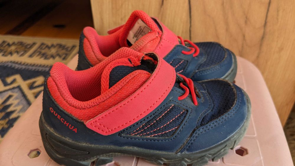 Детски обувки Quechua 25