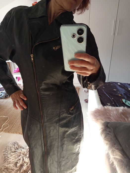 Стелна рокля от естествена кожа