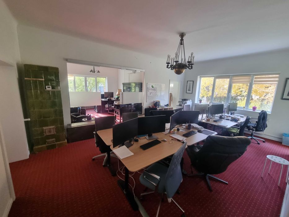 PF Inchiriez Spatiu  Andrei Muresanu