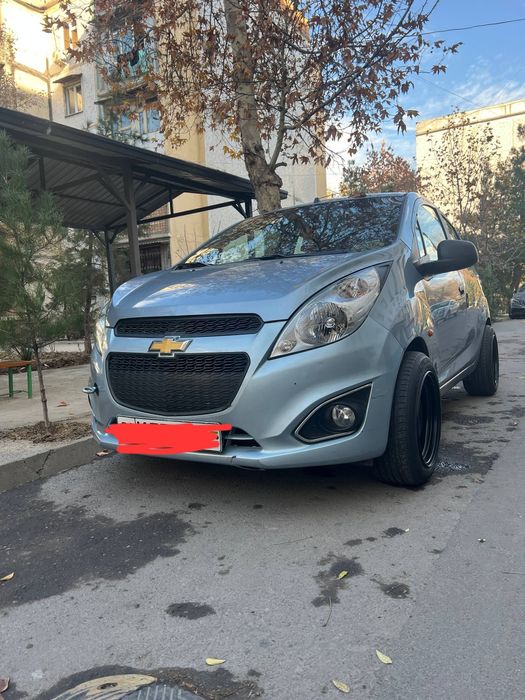 Продаю Спарк свой