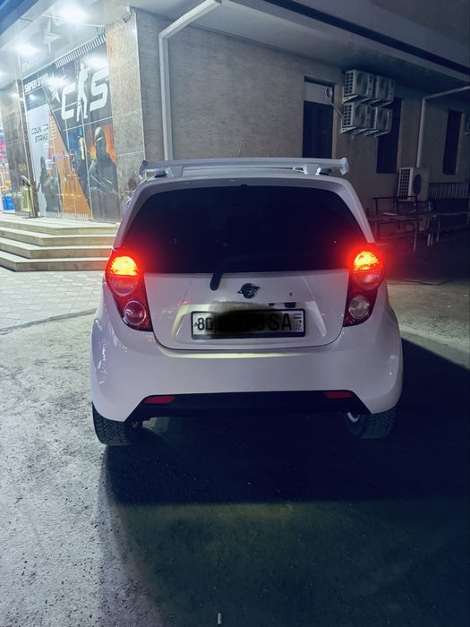 Срочно продам спарк 2015